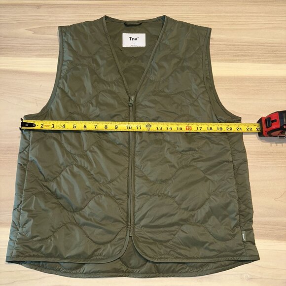 Aritzia Tna River Green V-Neck Zip Up Quilted Vest Women's Small S - Picture 3 of 7